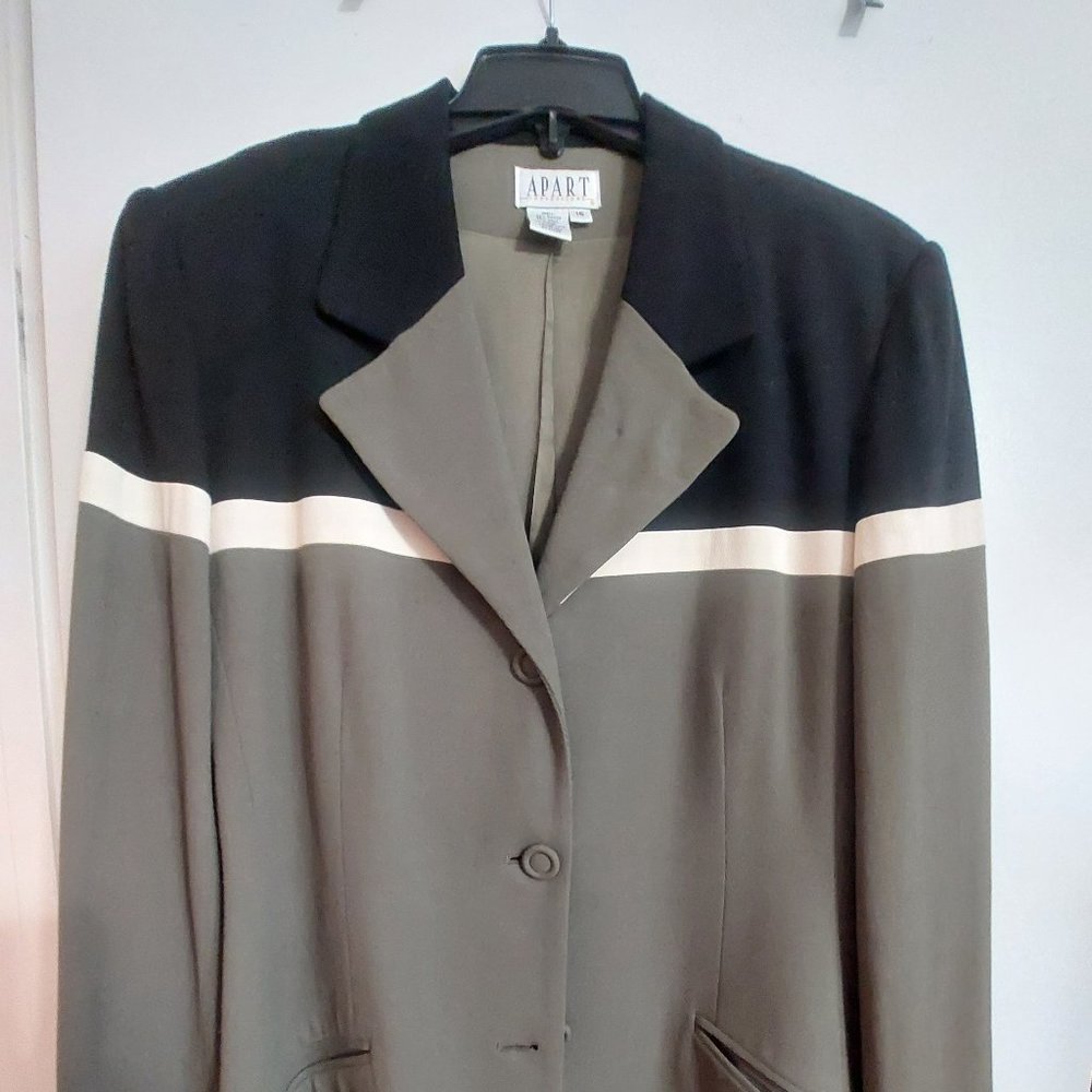 Apart Brand | Skirt Suit | Size 16 | Gray, Black & White Colors